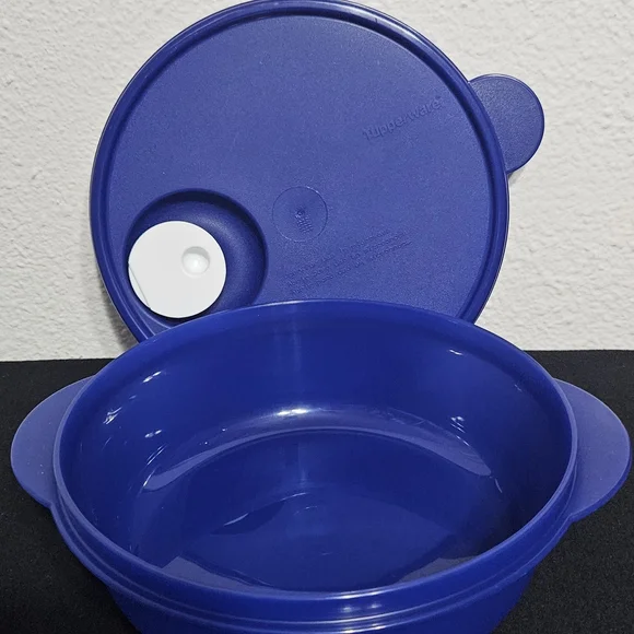 Tupperware Blue Dining Set - Picture 2 of 5